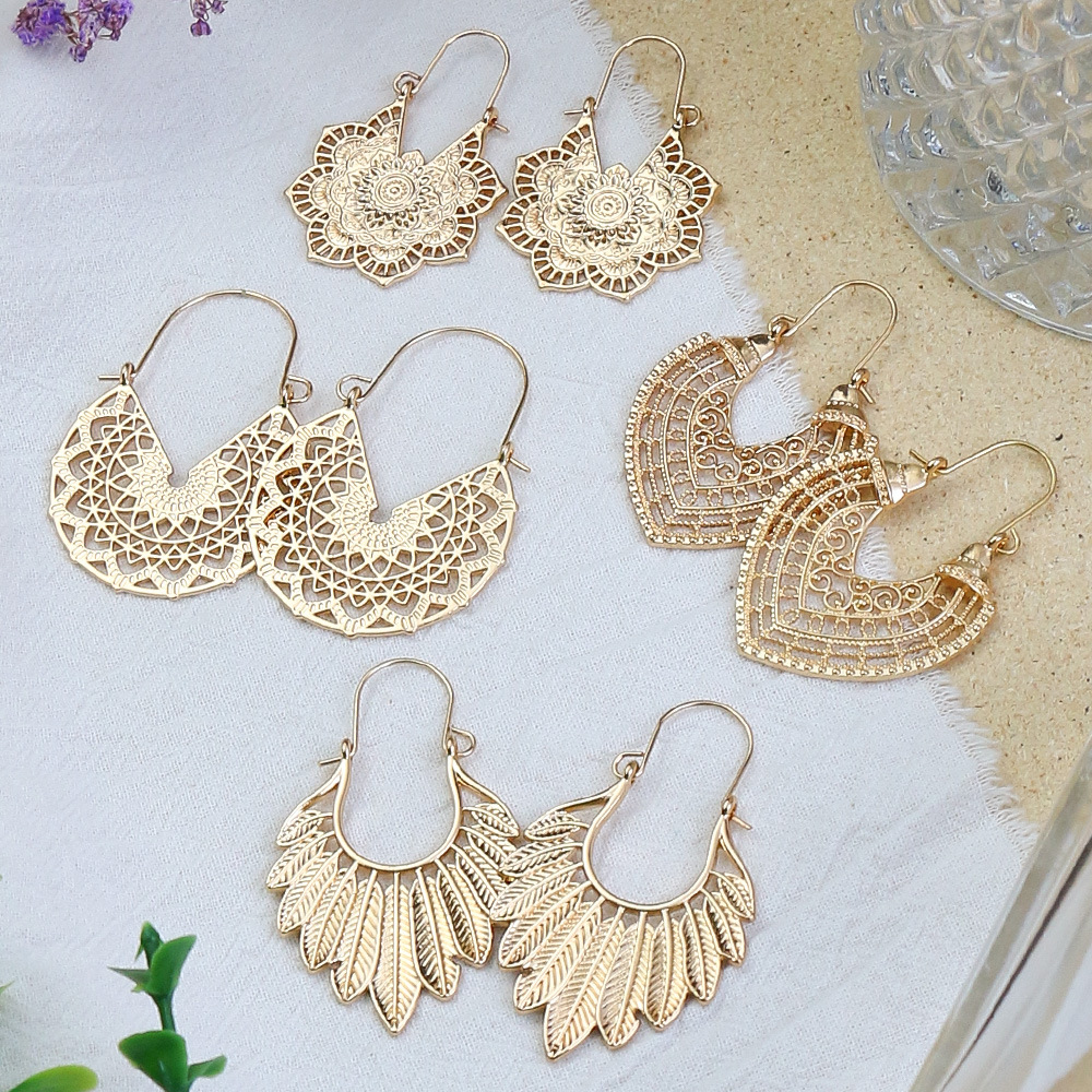 Ethnic Indian Fashion - Vintage Ethnic Peach Heart Flower Leaf
