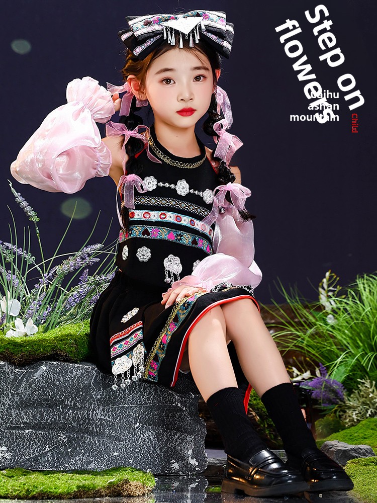 Ethnic Clothing & Online Fashion Store Khaadi Us - Children's National Costume Performance Clothing Girl's