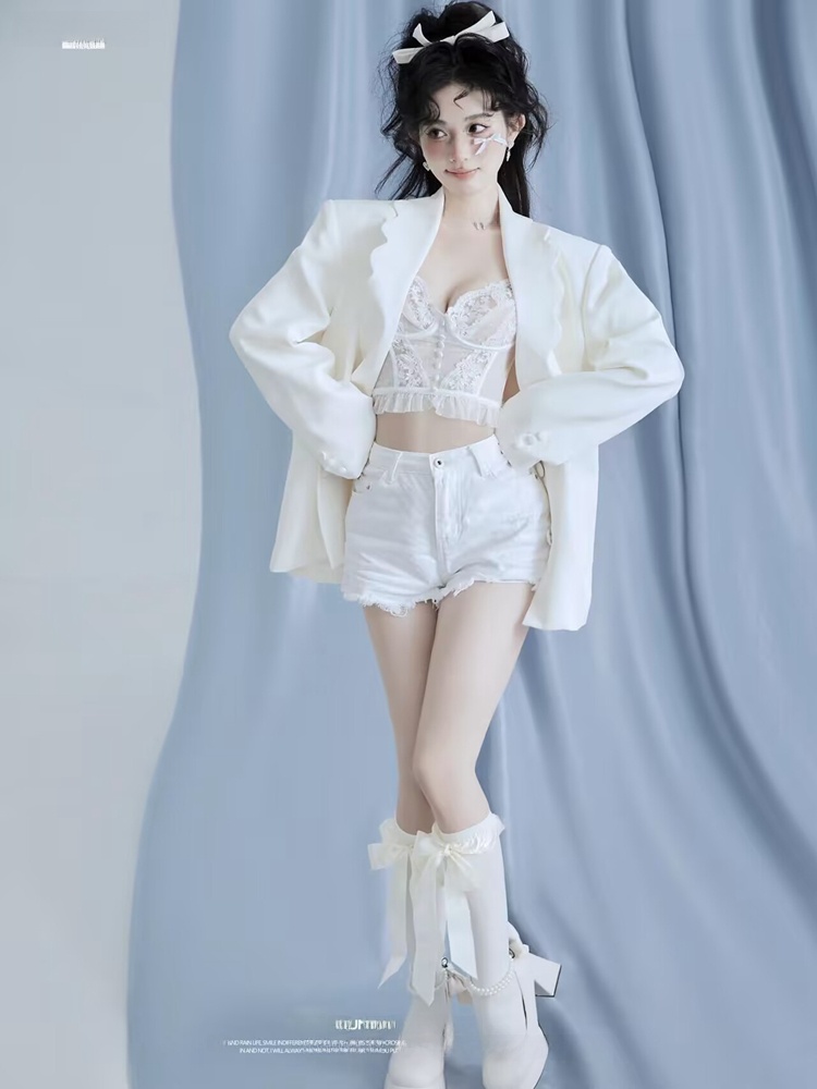 Studio Photography Suit White  – обзор и цена Ethnic Clothing & Online Fashion Store Khaadi Us